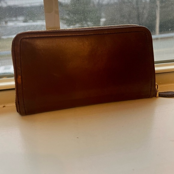 Prada long leather wallet - Picture 3 of 9